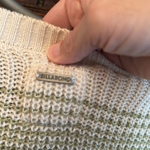 Billabong Green Crew Neck Sweater with Textured Knit - Picture 3 of 4